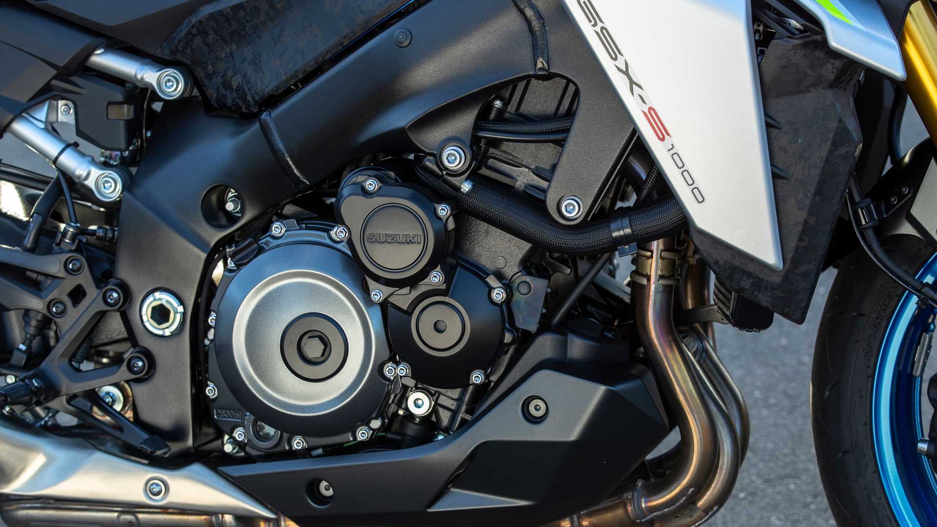 2022 Suzuki GSX-S1000 engine