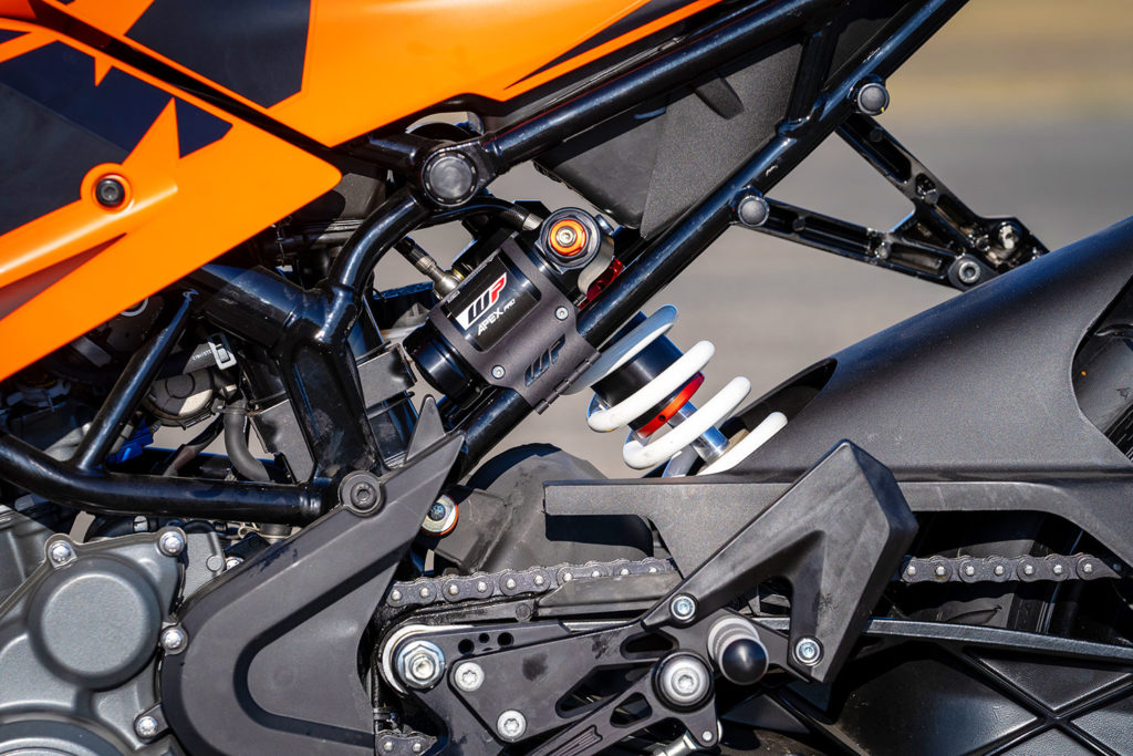 KTM RC390 suspension